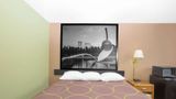 Super 8 Worthington Room