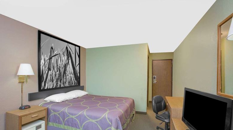 <b>Super 8 Worthington Room</b>. Images powered by <a href="https://iceportal.shijigroup.com/" title="IcePortal" target="_blank">IcePortal</a>.