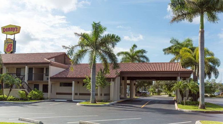 Super 8 Riviera Beach West Palm Beach Exterior. Images powered by <a href="https://iceportal.shijigroup.com" target="_blank" rel="noopener">Ice Portal</a>.