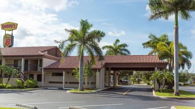 Super 8 Riviera Beach West Palm Beach