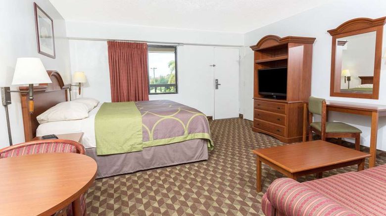 <b>Super 8 Riviera Beach West Palm Beach Room</b>. Images powered by <a href="https://iceportal.shijigroup.com/" title="IcePortal" target="_blank">IcePortal</a>.