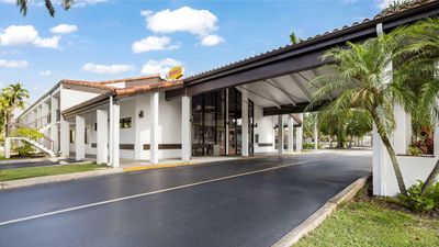 Super 8 Riviera Beach West Palm Beach