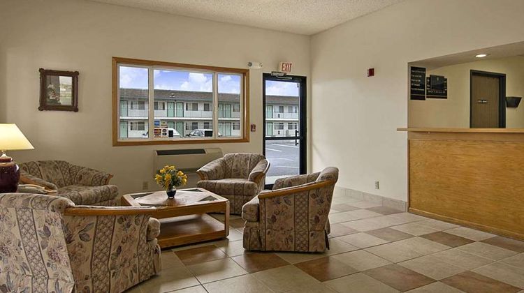 Super 8 Pendleton Lobby