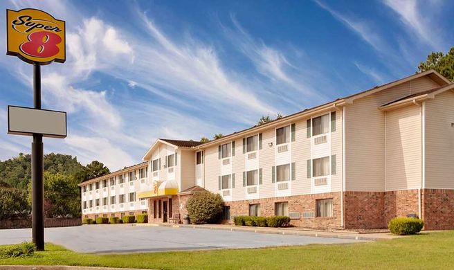 Super 8 by Wyndham Fayetteville Exterior