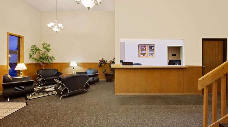 Super 8 by Wyndham Fayetteville Lobby