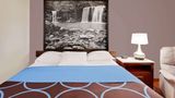 Super 8 by Wyndham Fayetteville Room