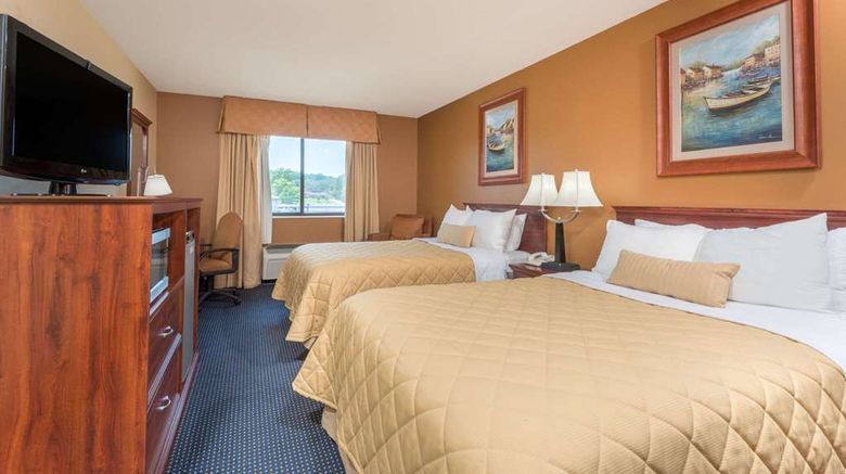 <b>Ramada by Wyndham Catlettsburg/Ashland Room</b>. Images powered by <a href="https://iceportal.shijigroup.com/" title="IcePortal" target="_blank">IcePortal</a>.