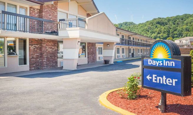Days Inn Paintsville Exterior
