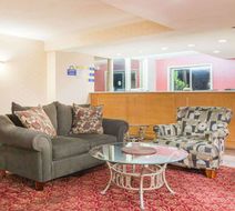 Days Inn Paintsville Lobby
