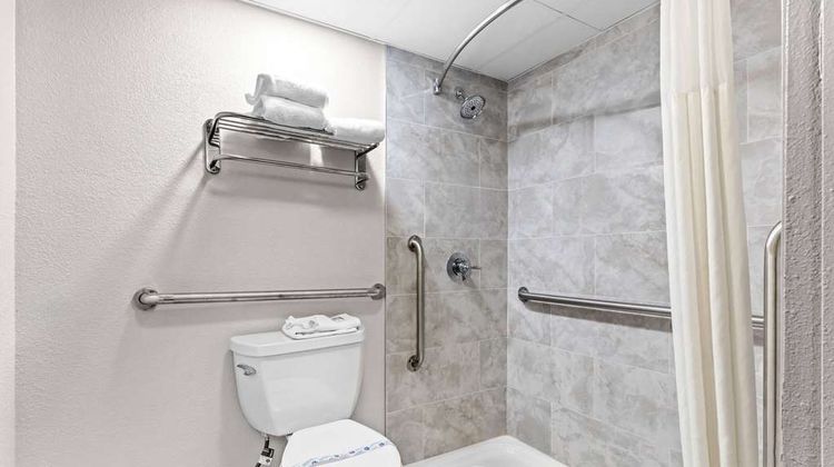 Days Inn Clayton Room