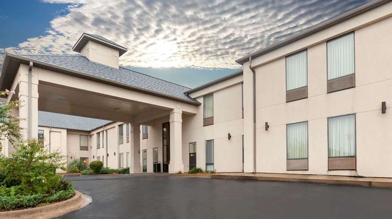 <b>Super 8 Conway Exterior</b>. Images powered by <a href="https://iceportal.shijigroup.com/" title="IcePortal" target="_blank">IcePortal</a>.