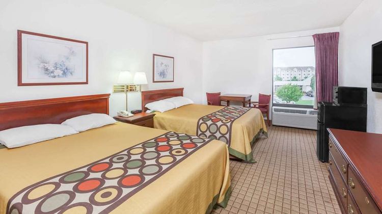 Super 8 Conway Room