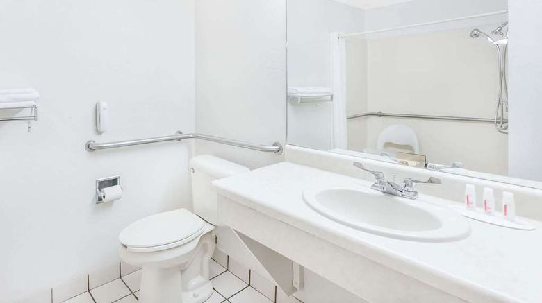 <b>Super 8 Conway Room</b>. Images powered by <a href="https://iceportal.shijigroup.com/" title="IcePortal" target="_blank">IcePortal</a>.