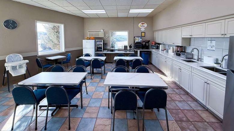 <b>Super 8 Medicine Hat Other</b>. Images powered by <a href="https://iceportal.shijigroup.com/" title="IcePortal" target="_blank">IcePortal</a>.