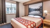 Super 8 Medicine Hat Room