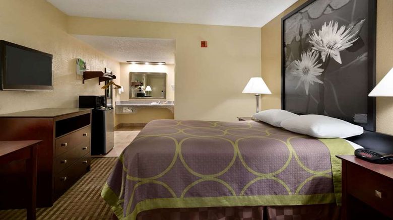 <b>Super 8 Ruston Room</b>. Images powered by <a href="https://iceportal.shijigroup.com/" title="IcePortal" target="_blank">IcePortal</a>.
