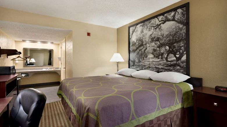 <b>Super 8 Ruston Room</b>. Images powered by <a href="https://iceportal.shijigroup.com/" title="IcePortal" target="_blank">IcePortal</a>.