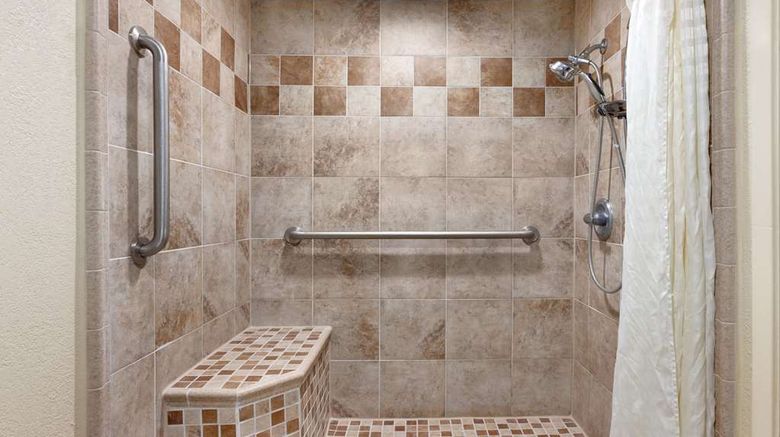 <b>Super 8 Ruston Room</b>. Images powered by <a href="https://iceportal.shijigroup.com/" title="IcePortal" target="_blank">IcePortal</a>.