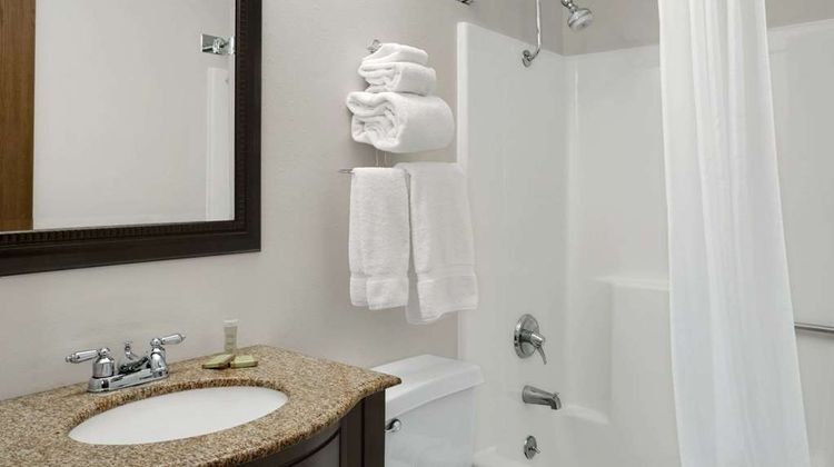 Super 8 Washington Room