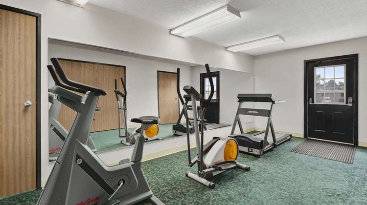 Super 8 Washington Health