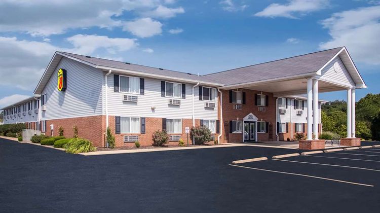 Super 8 Washington Exterior