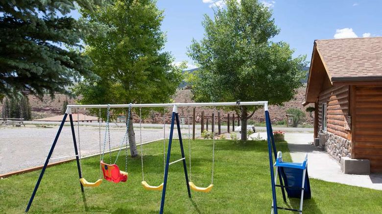 <b>Super 8 Dubois Recreation</b>. Images powered by <a href="https://iceportal.shijigroup.com/" title="IcePortal" target="_blank">IcePortal</a>.