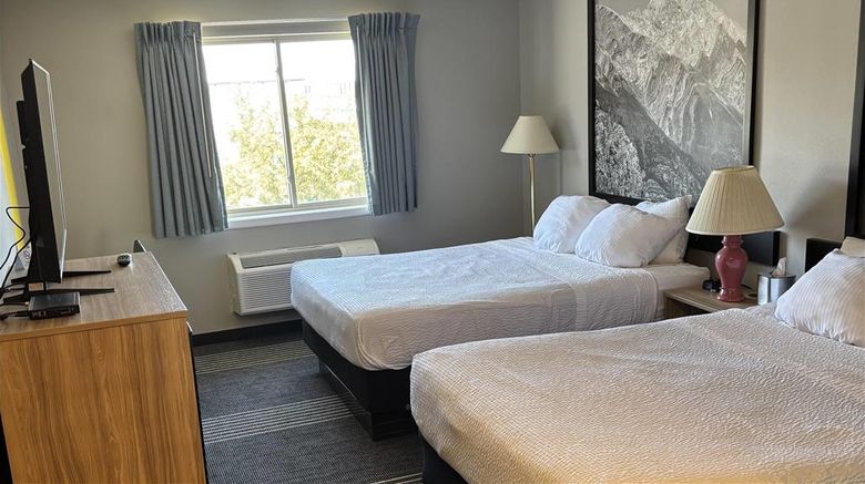 <b>Super 8 Rexburg Room</b>. Images powered by <a href="https://iceportal.shijigroup.com/" title="IcePortal" target="_blank">IcePortal</a>.