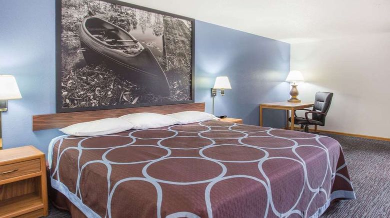 <b>Super 8 Monmouth Suite</b>. Images powered by <a href="https://iceportal.shijigroup.com/" title="IcePortal" target="_blank">IcePortal</a>.
