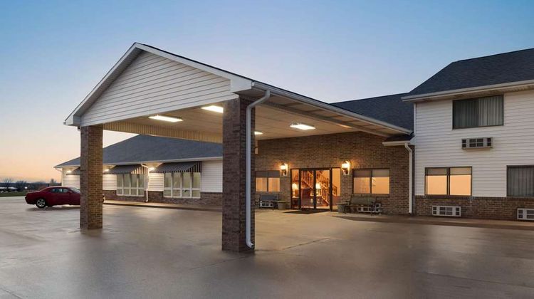 Super 8 Bethany Exterior