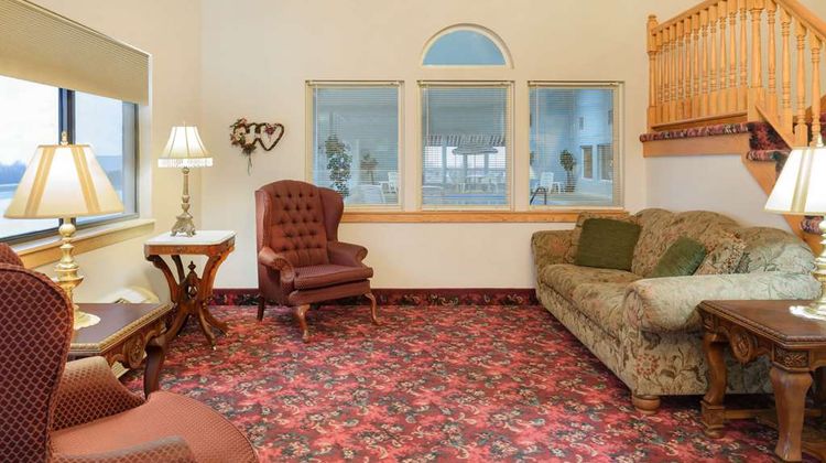 Super 8 Bethany Lobby