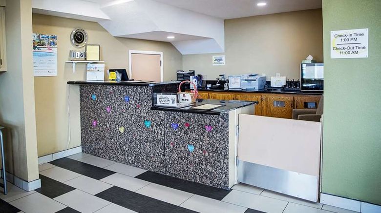 <b>Super 8 Holbrook Lobby</b>. Images powered by <a href="https://iceportal.shijigroup.com/" title="IcePortal" target="_blank">IcePortal</a>.