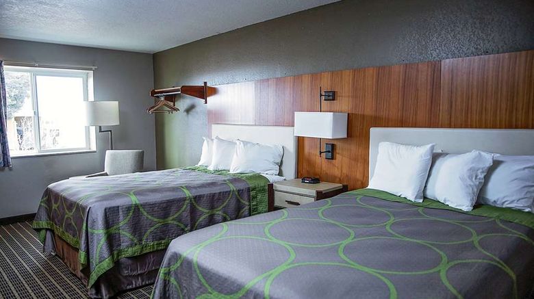 <b>Super 8 Holbrook Room</b>. Images powered by <a href="https://iceportal.shijigroup.com/" title="IcePortal" target="_blank">IcePortal</a>.