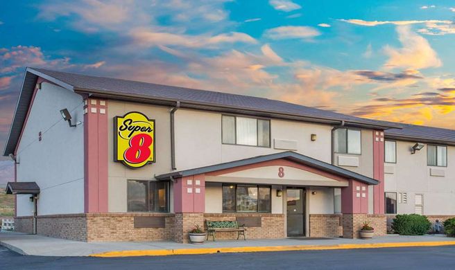 Super 8 Winnemucca Exterior