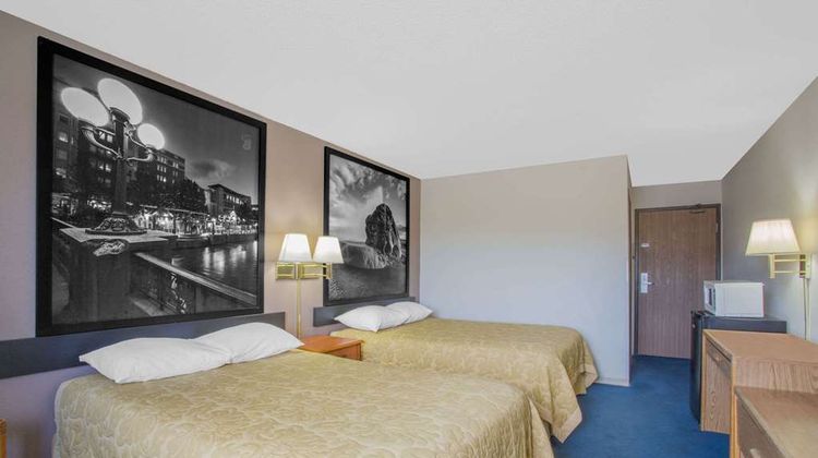 Super 8 Winnemucca Room