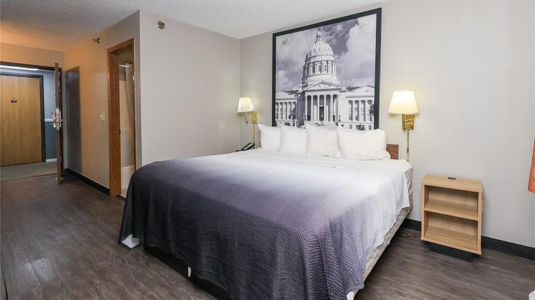 Super 8 Smithville Lake Room