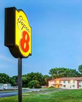Super 8 Blair