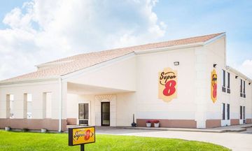 Super 8 Lincoln