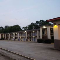 Super 8 Arkadelphia Caddo Valley Area