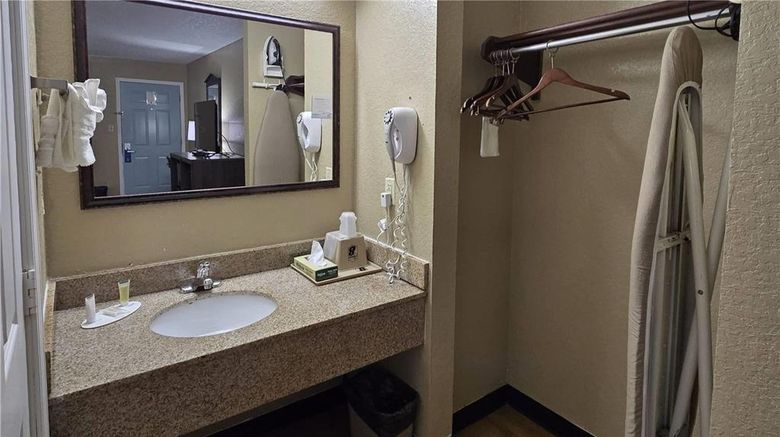 <b>Super 8 Arkadelphia Caddo Valley Area Room</b>. Images powered by <a href="https://iceportal.shijigroup.com/" title="IcePortal" target="_blank">IcePortal</a>.