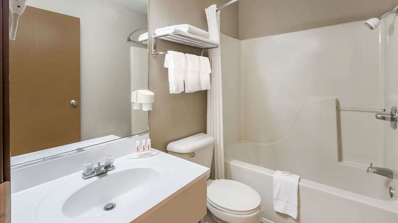 <b>Super 8 Jonesboro Room</b>. Images powered by <a href="https://iceportal.shijigroup.com/" title="IcePortal" target="_blank">IcePortal</a>.
