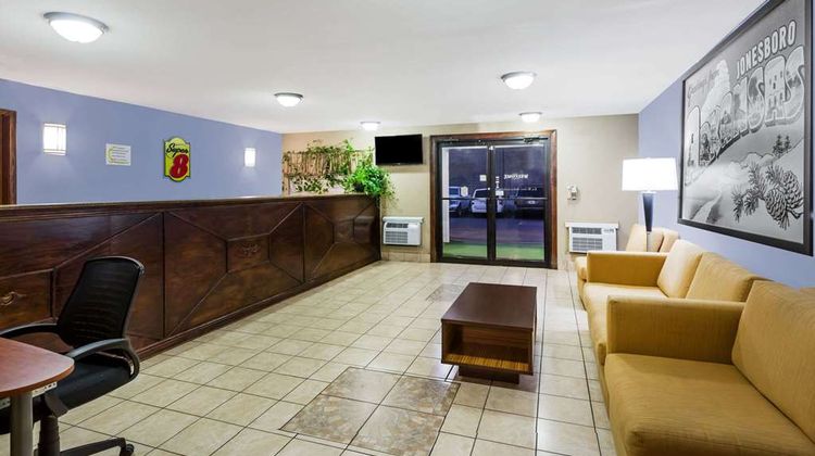Super 8 Jonesboro Lobby