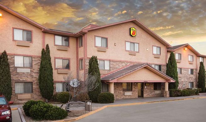 Super 8 Kingman Exterior