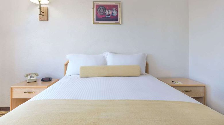 <b>Super 8 Lake Havasu City Room</b>. Images powered by <a href="https://iceportal.shijigroup.com/" title="IcePortal" target="_blank">IcePortal</a>.