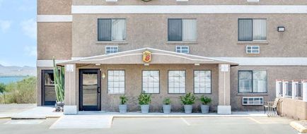 Super 8 Lake Havasu City Exterior