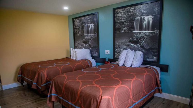 Super 8 Mountain Home Room