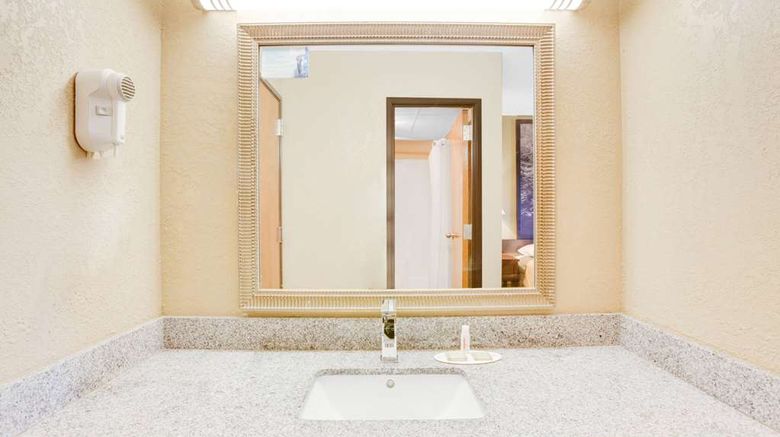 <b>Super 8 Morrilton Room</b>. Images powered by <a href="https://iceportal.shijigroup.com/" title="IcePortal" target="_blank">IcePortal</a>.