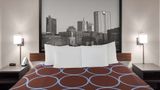 Super 8 MT. Vernon Suite