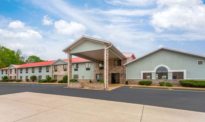 Super 8 MT. Vernon Exterior