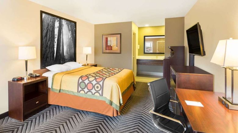 <b>Super 8 by Wyndham Fortuna Room</b>. Images powered by <a href="https://iceportal.shijigroup.com/" title="IcePortal" target="_blank">IcePortal</a>.