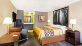 Super 8 by Wyndham Fortuna Room